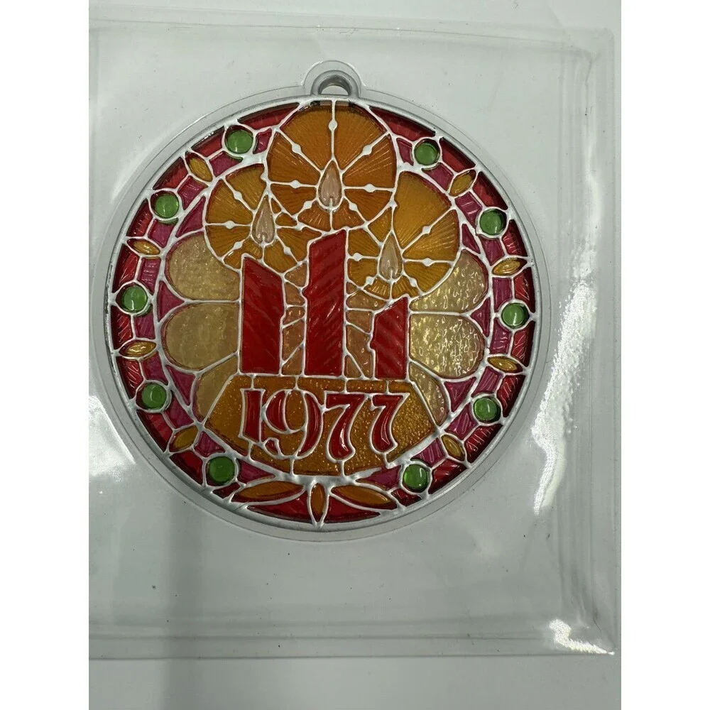 Vintage Hallmark Tiffany Classics 1977 Stained Glass Style Christmas Ornament